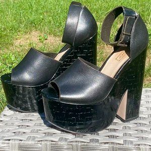 Topshop Womens Sky High Retro Chunky Platform Sandals/heels  Black. Size 8.5